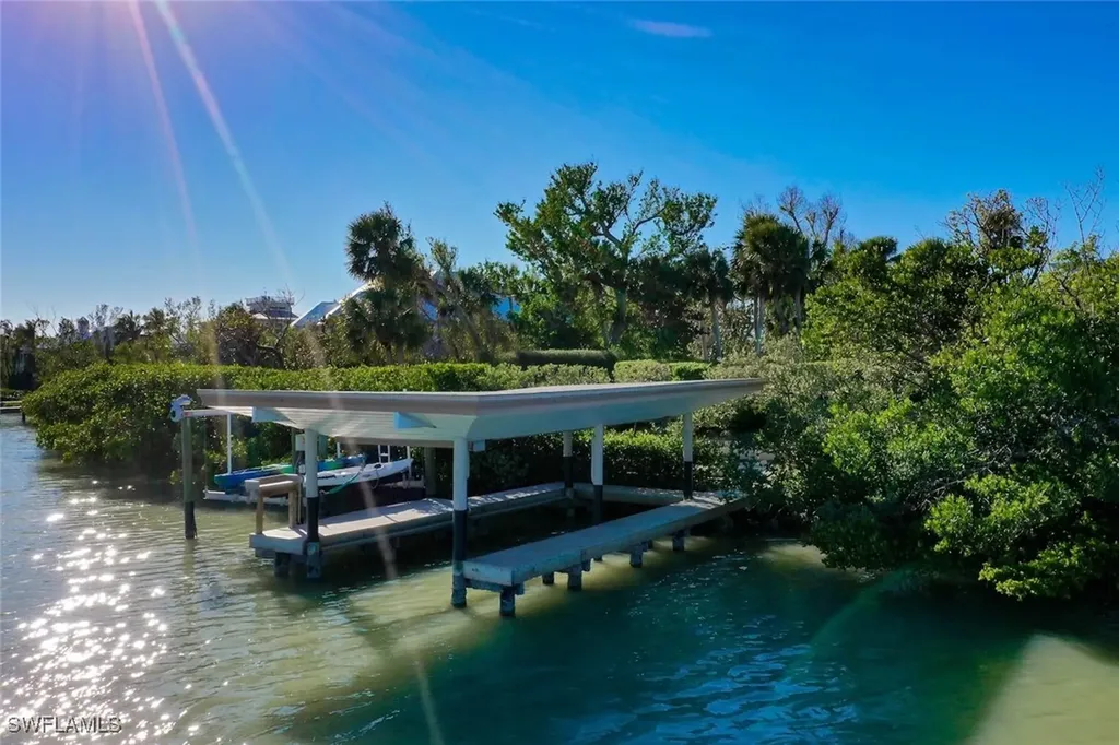 2688 Coconut Drive Sanibel FL 33957