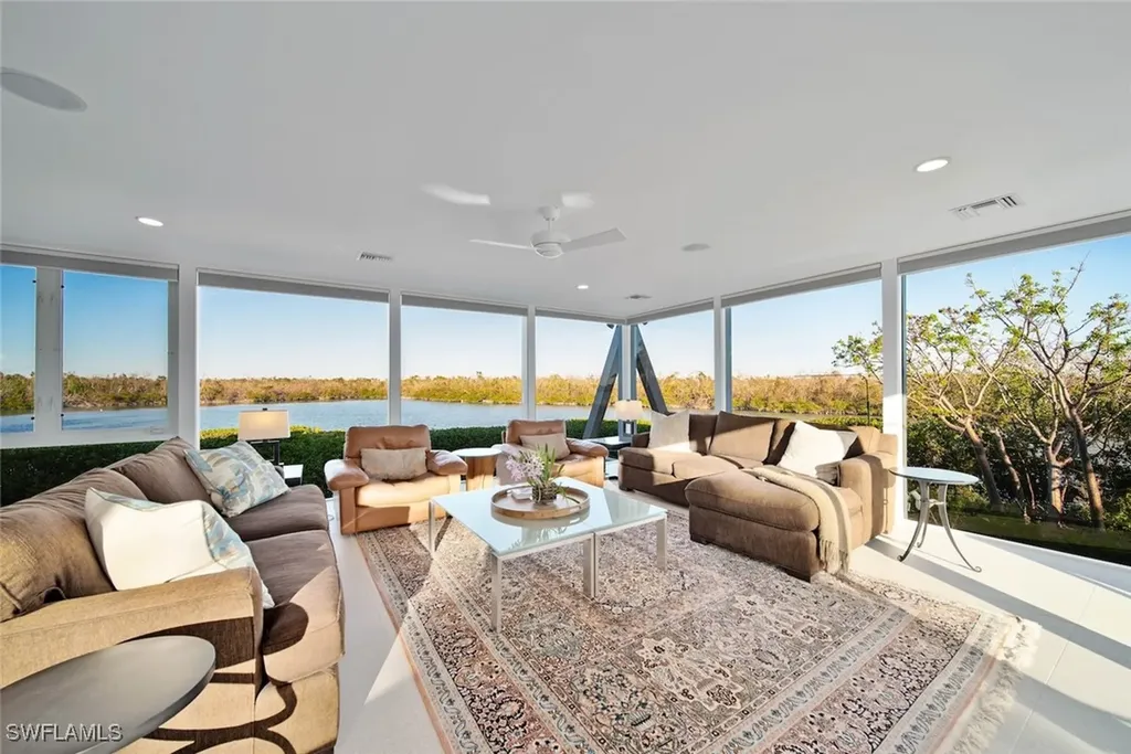 2688 Coconut Drive Sanibel FL 33957