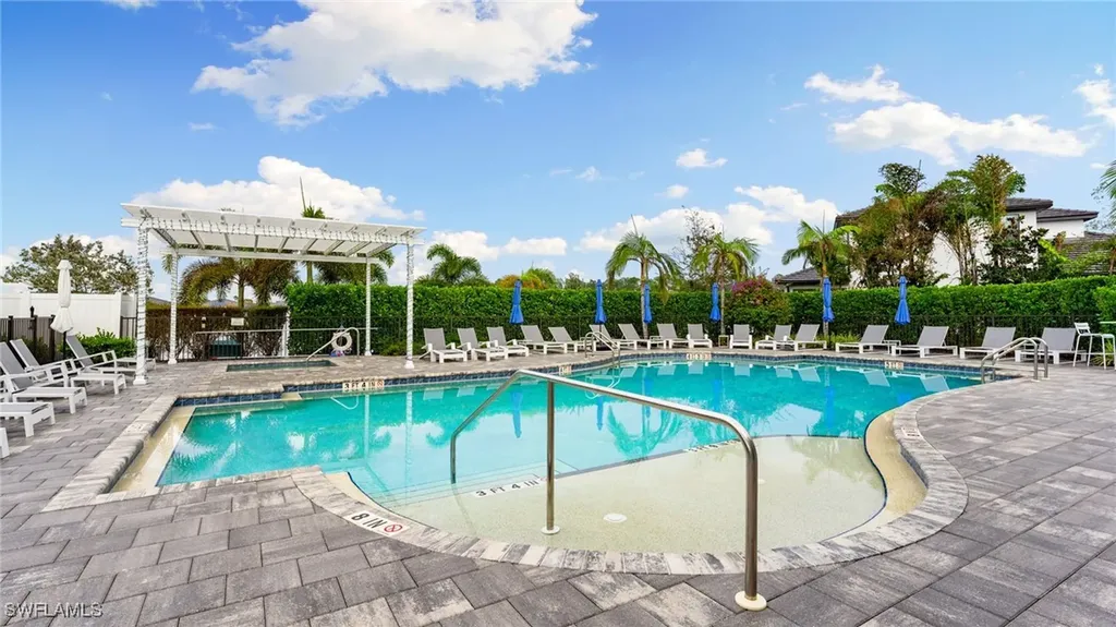 14720 Kingfisher Loop Naples FL 34120
