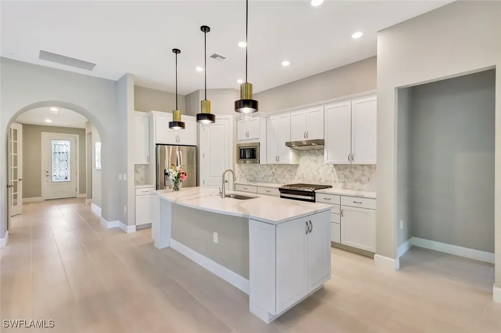 9372 Night Heron Lane Naples FL 34120