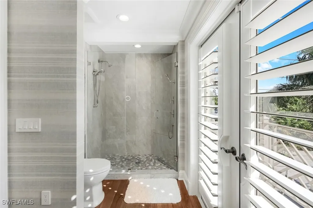 380 10th Street S Naples FL 34102