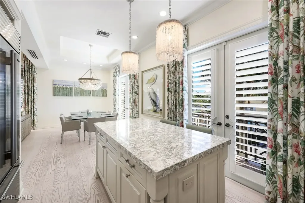 380 10th Street S Naples FL 34102
