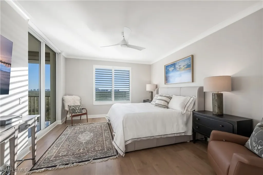 455 Cove Tower Drive Naples FL 34110
