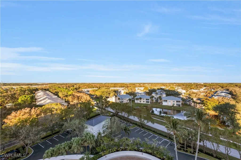 455 Cove Tower Drive Naples FL 34110