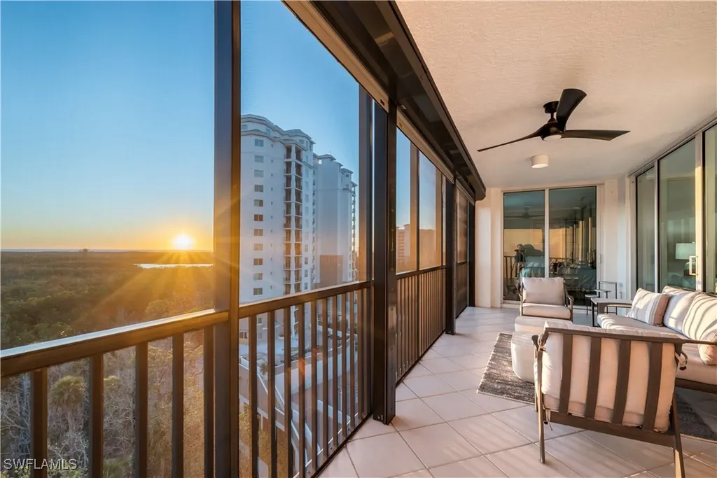 455 Cove Tower Drive Naples FL 34110