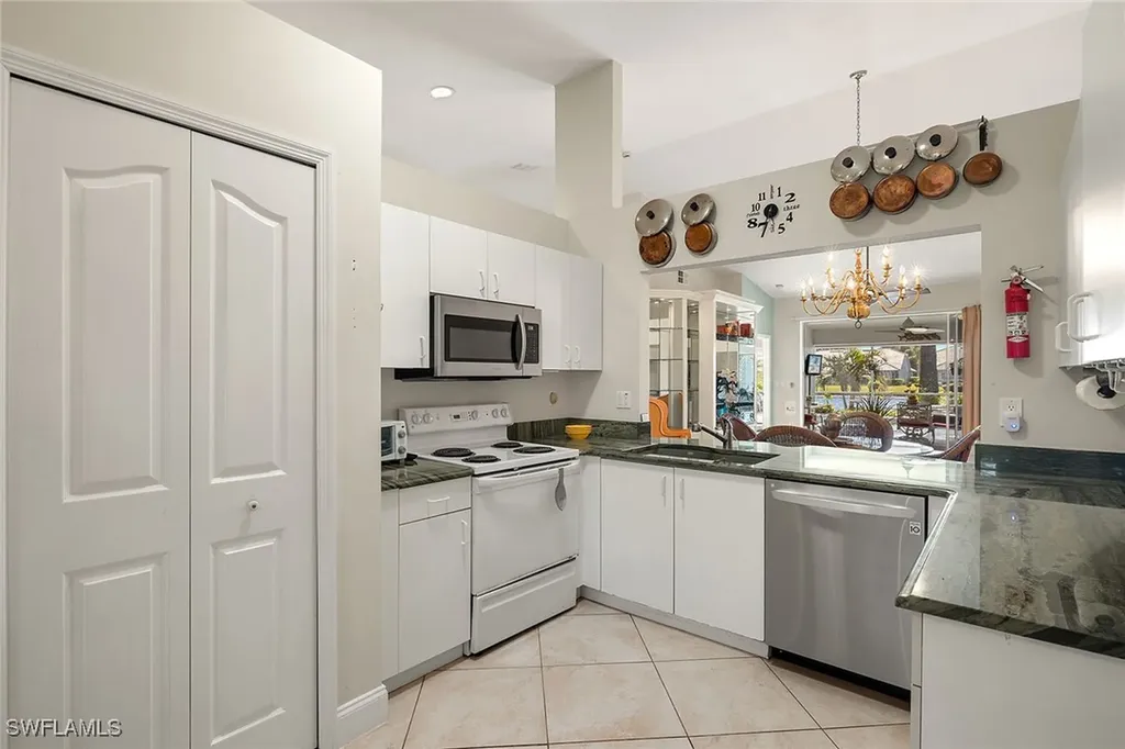 550 Captn Kate Court Naples FL 34110
