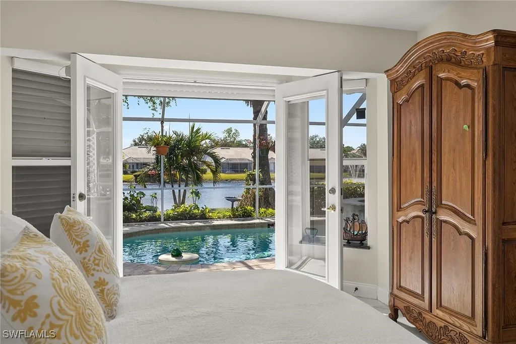550 Captn Kate Court Naples FL 34110