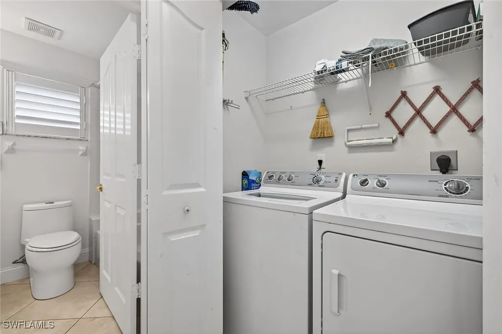 550 Captn Kate Court Naples FL 34110