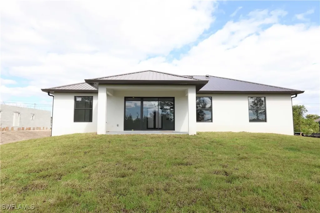 2517 11th Street SW Lehigh Acres FL 33976