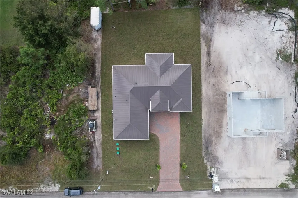 2517 11th Street SW Lehigh Acres FL 33976