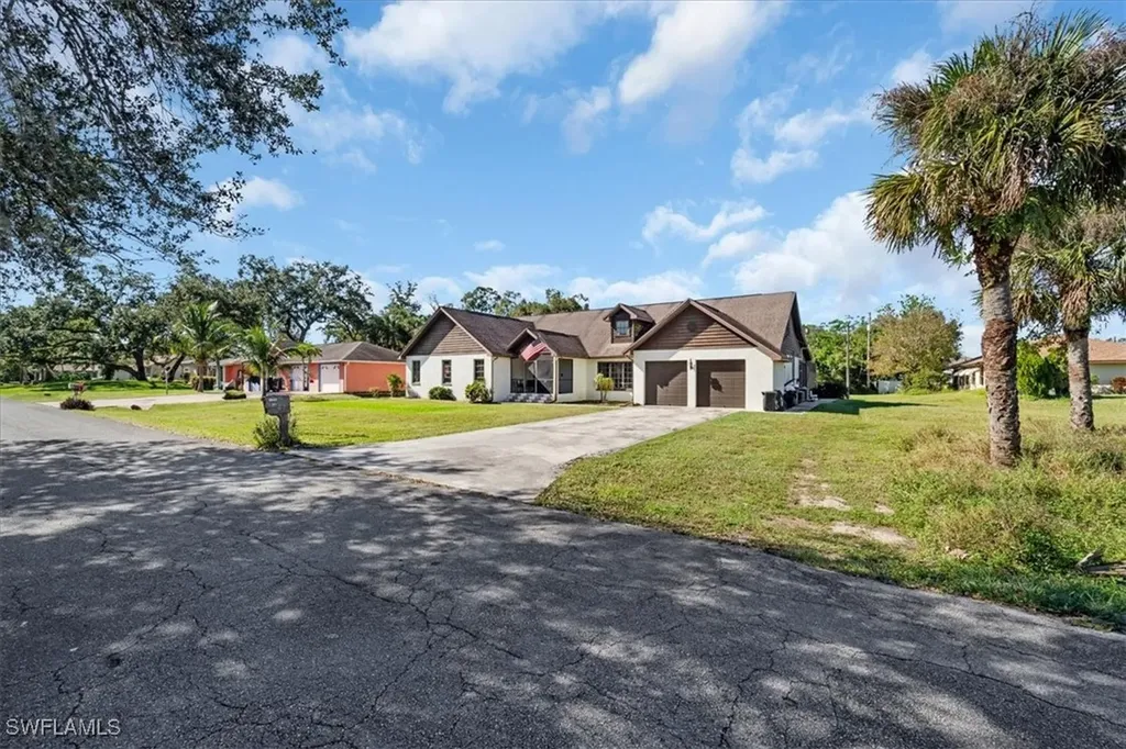 321 Cleveland Avenue Lehigh Acres FL 33936
