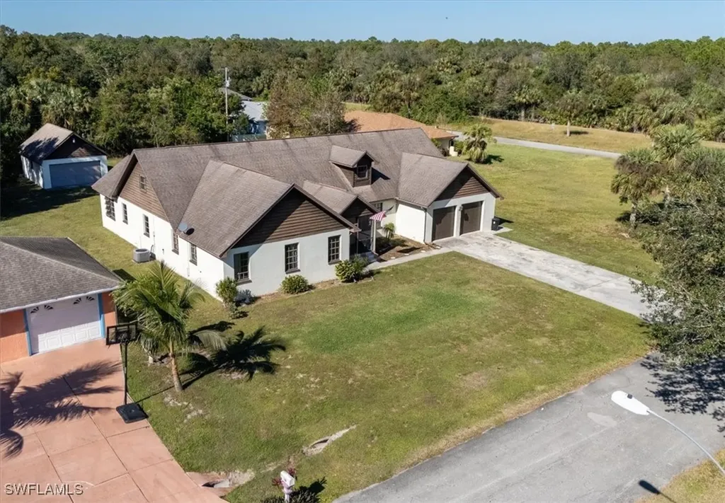 321 Cleveland Avenue Lehigh Acres FL 33936