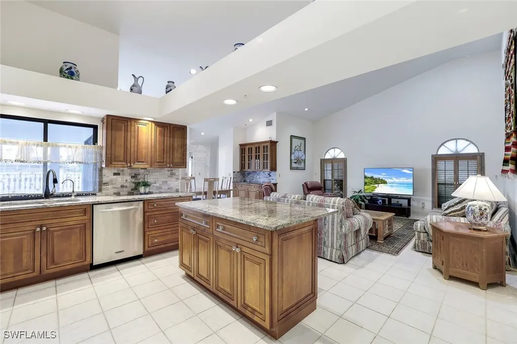 475 Seabee Avenue Naples FL 34108