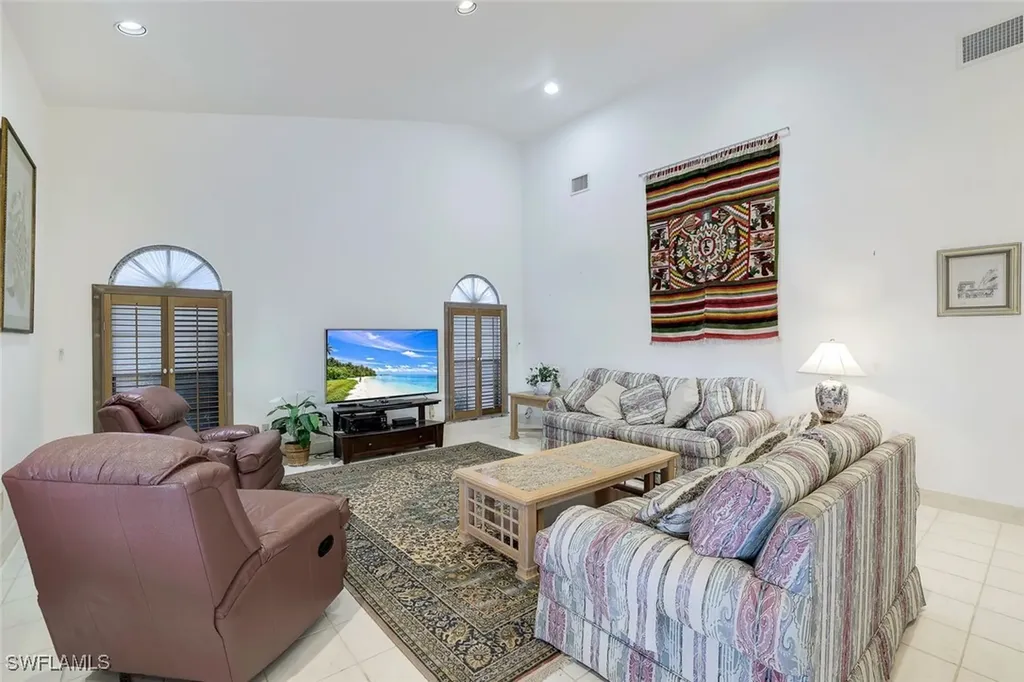 475 Seabee Avenue Naples FL 34108