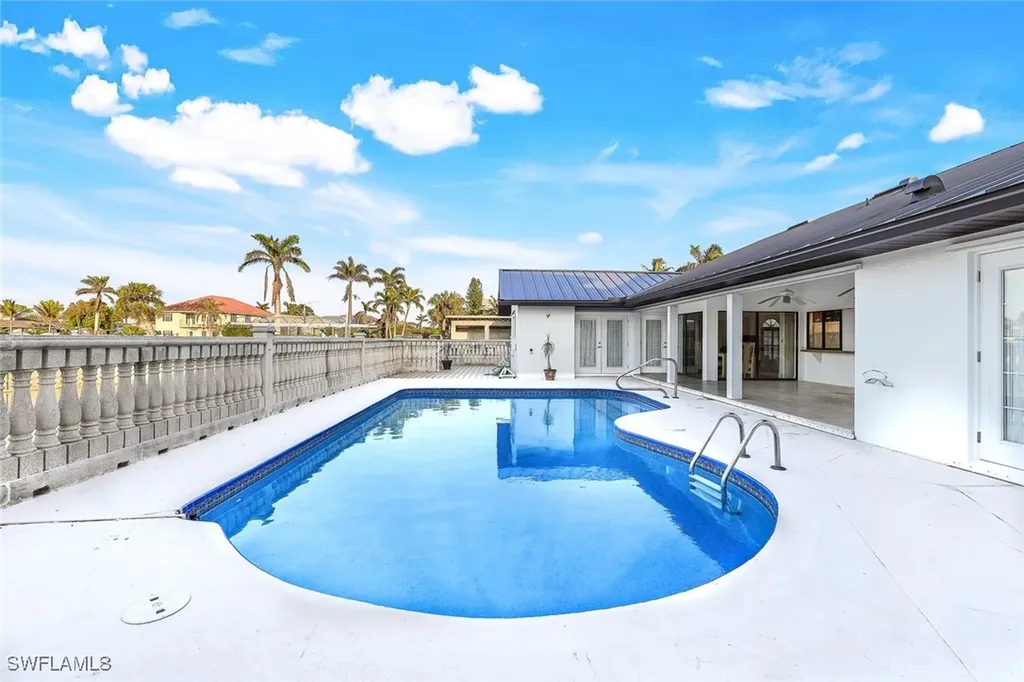 475 Seabee Avenue Naples FL 34108