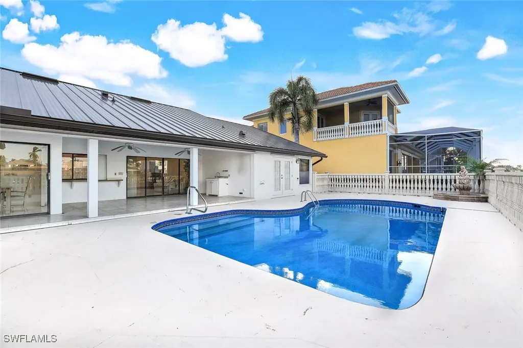 475 Seabee Avenue Naples FL 34108