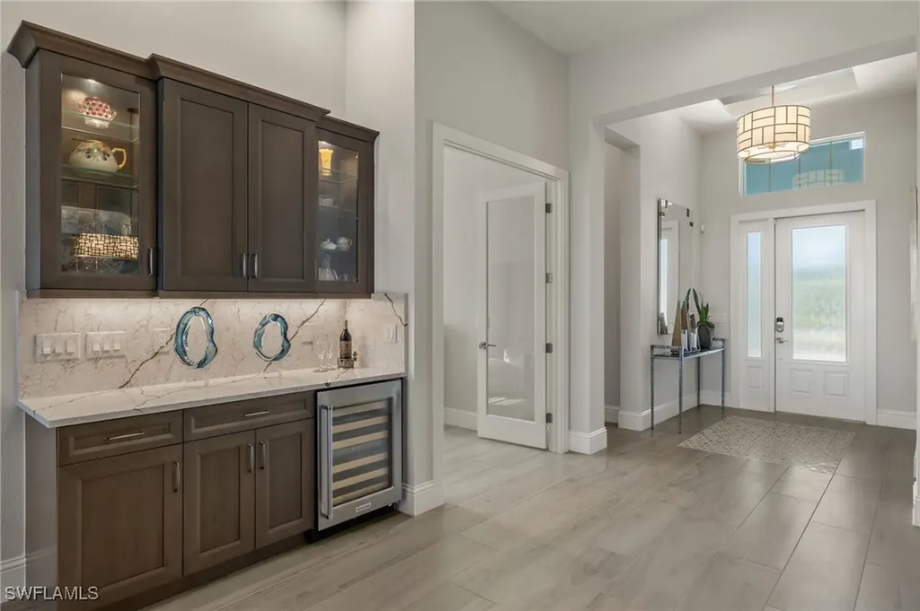 6101 Megans Bay Drive Naples FL 34113