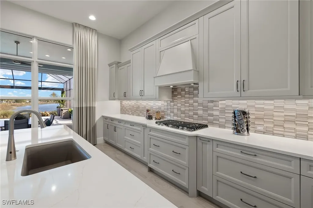 6101 Megans Bay Drive Naples FL 34113