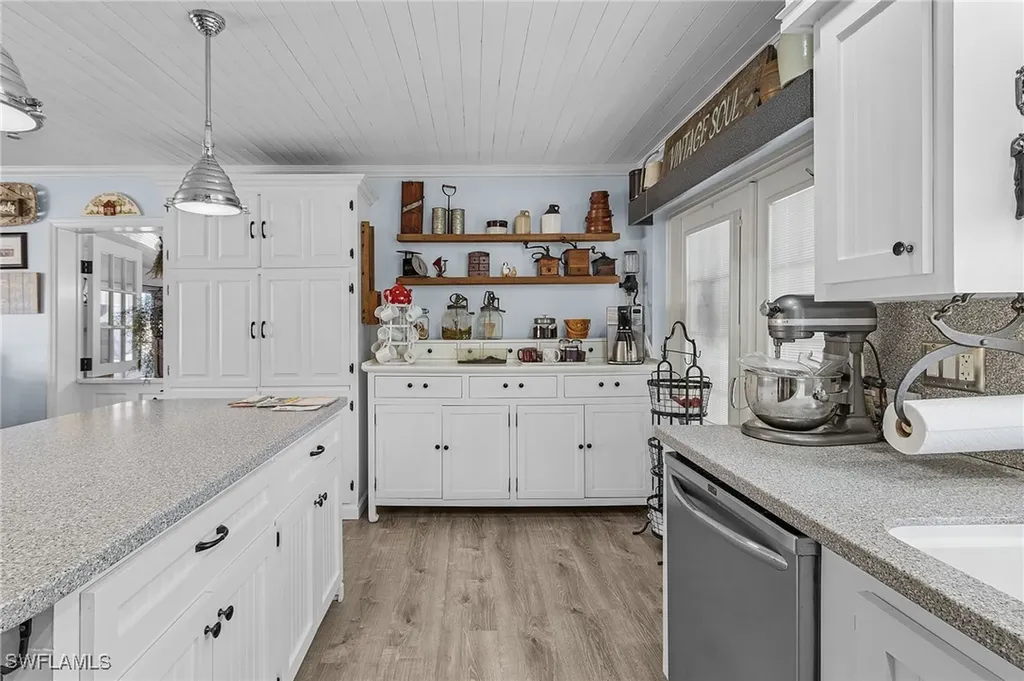 5848 Stringfellow Road St. James City FL 33956