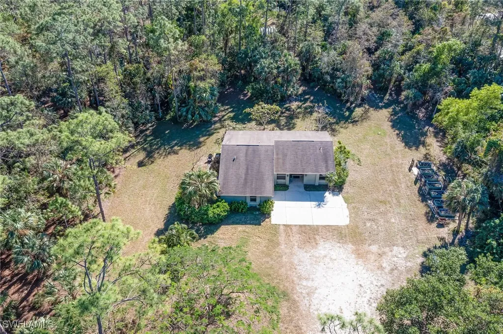 5380 Coral Wood Drive Naples FL 34119
