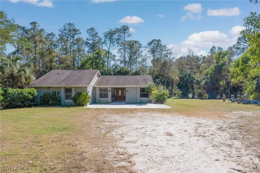 5380 Coral Wood Drive Naples FL 34119
