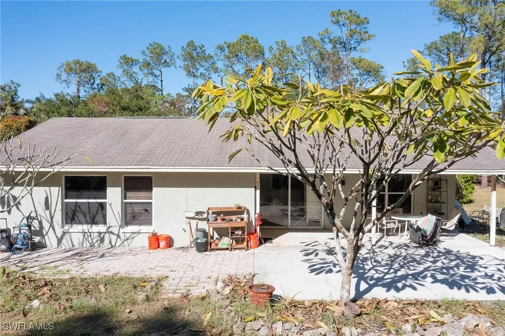 5380 Coral Wood Drive Naples FL 34119