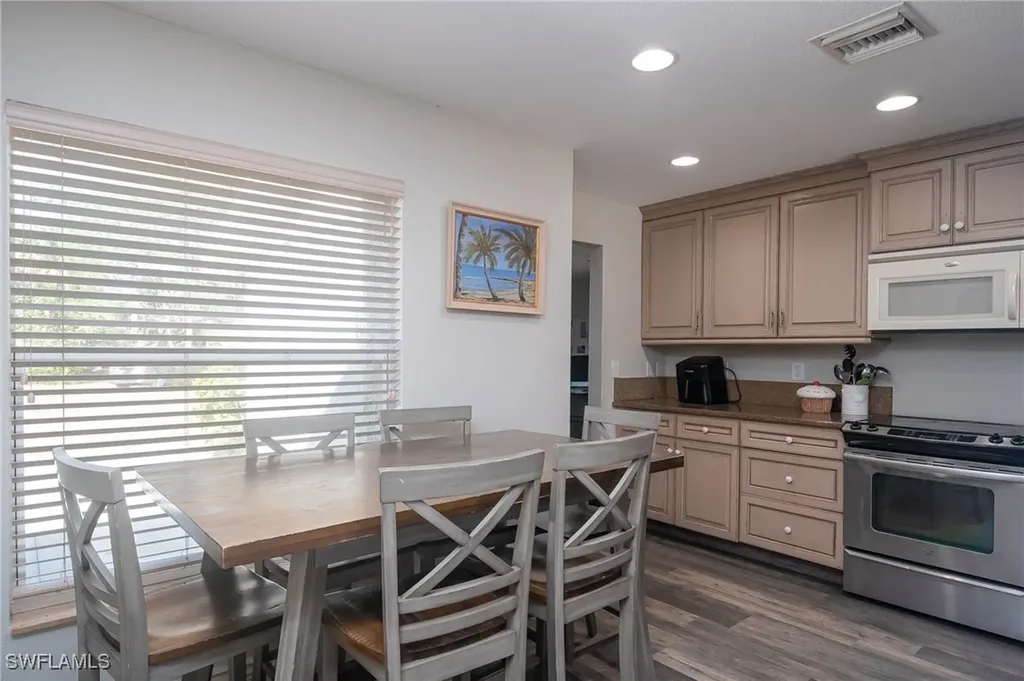 5380 Coral Wood Drive Naples FL 34119