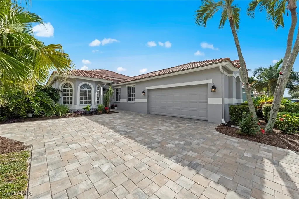 Fort Myers FL, 11316 Lakeland Circle