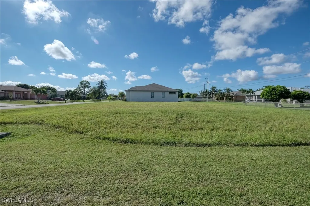 4328 SW 20th Place Cape Coral FL 33914