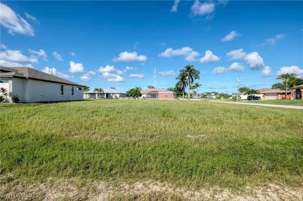 4328 SW 20th Place Cape Coral FL 33914