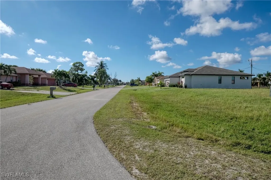 4328 SW 20th Place Cape Coral FL 33914