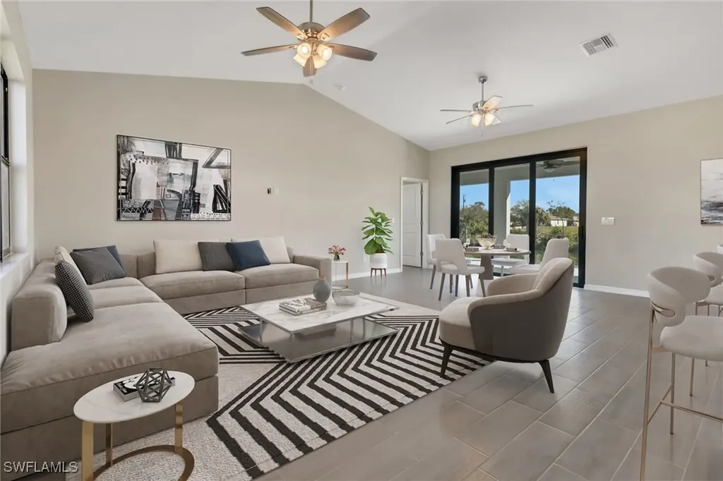 422 NE 25th Terrace Cape Coral FL 33909