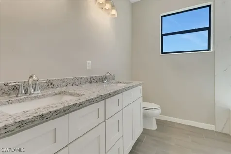 422 NE 25th Terrace Cape Coral FL 33909