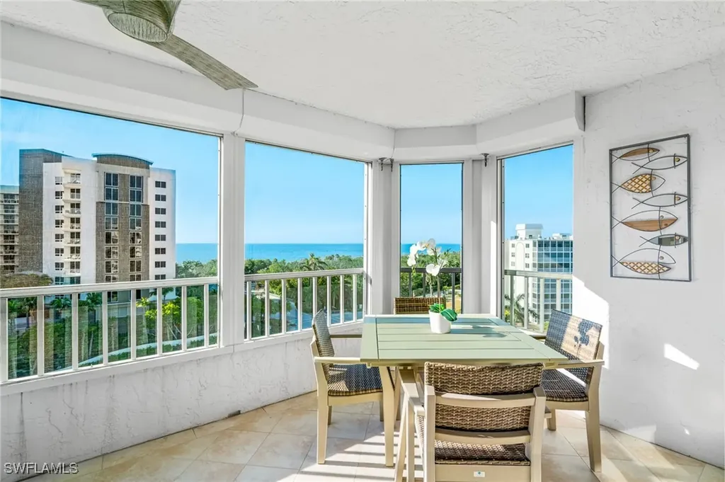 Naples FL, 11118 Gulf Shore Drive, Unit A702