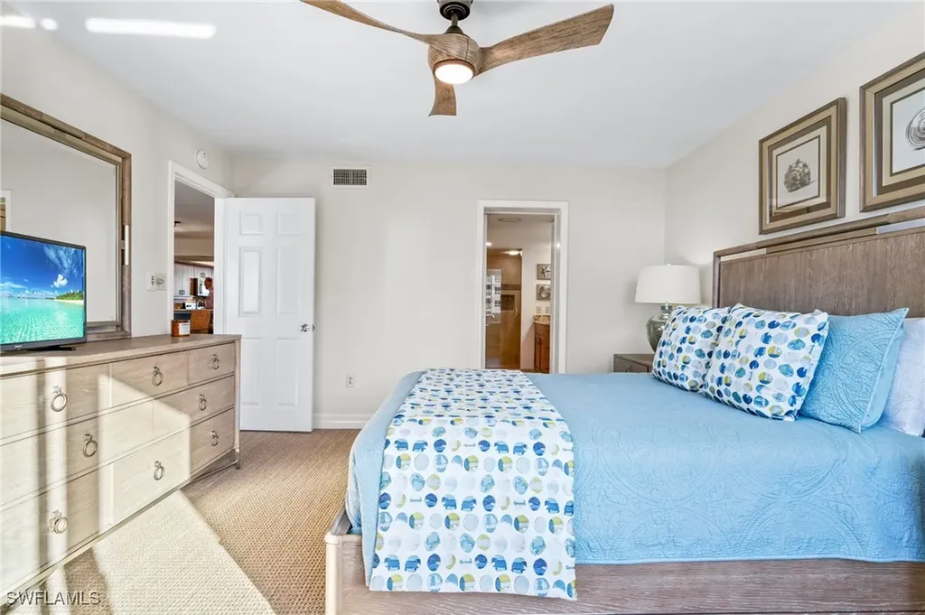 11118 Gulf Shore Drive Naples FL 34108