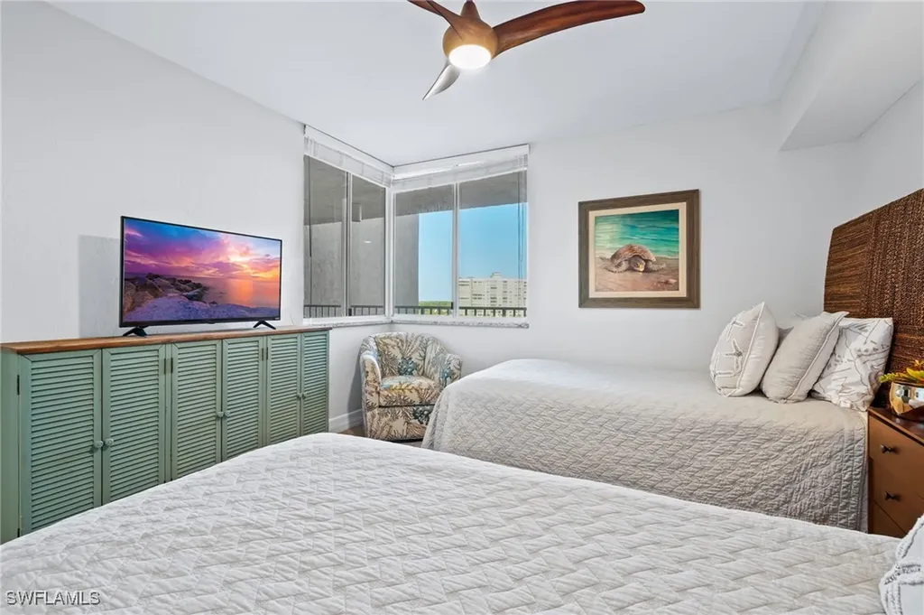 11118 Gulf Shore Drive Naples FL 34108
