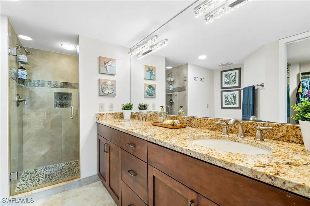 11118 Gulf Shore Drive Naples FL 34108