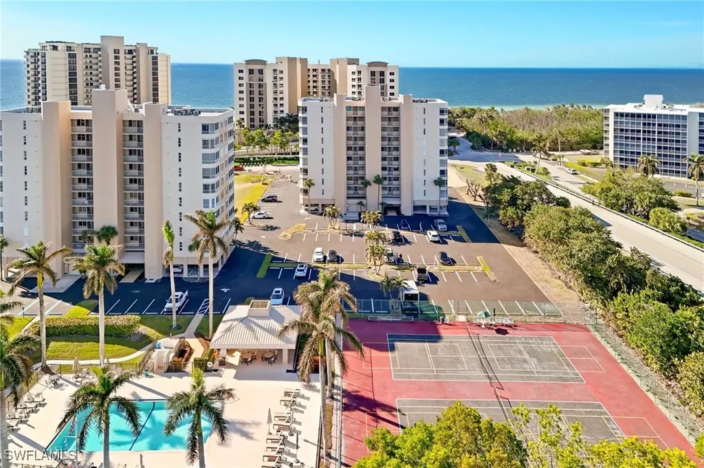 11118 Gulf Shore Drive Naples FL 34108