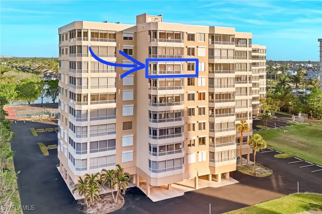 11118 Gulf Shore Drive Naples FL 34108