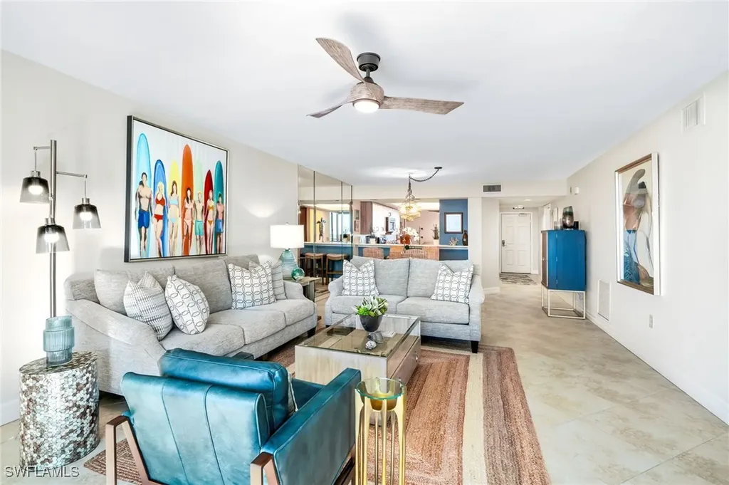 11118 Gulf Shore Drive Naples FL 34108