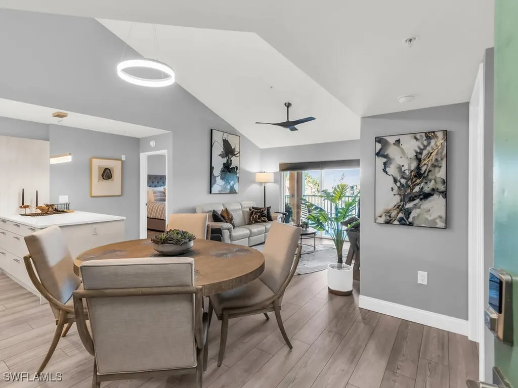 1185 Wildwood Lakes Boulevard Naples FL 34104