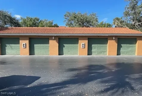 1185 Wildwood Lakes Boulevard Naples FL 34104