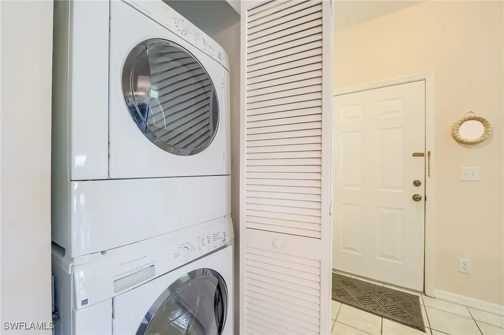 4241 Bellasol Circle Fort Myers FL 33916