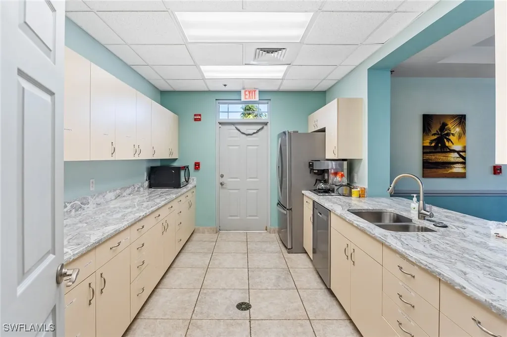 16595 Lake Circle Drive Fort Myers FL 33908