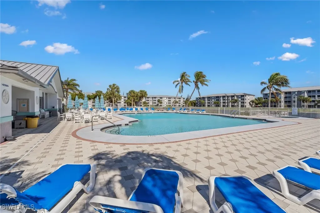 16595 Lake Circle Drive Fort Myers FL 33908