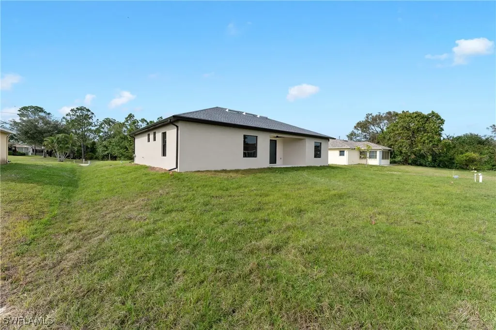 910 Atherton Avenue Lehigh Acres FL 33971
