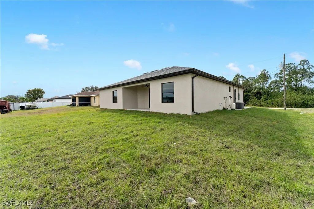 910 Atherton Avenue Lehigh Acres FL 33971