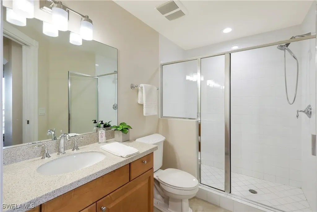 6061 Silver King Boulevard Cape Coral FL 33914