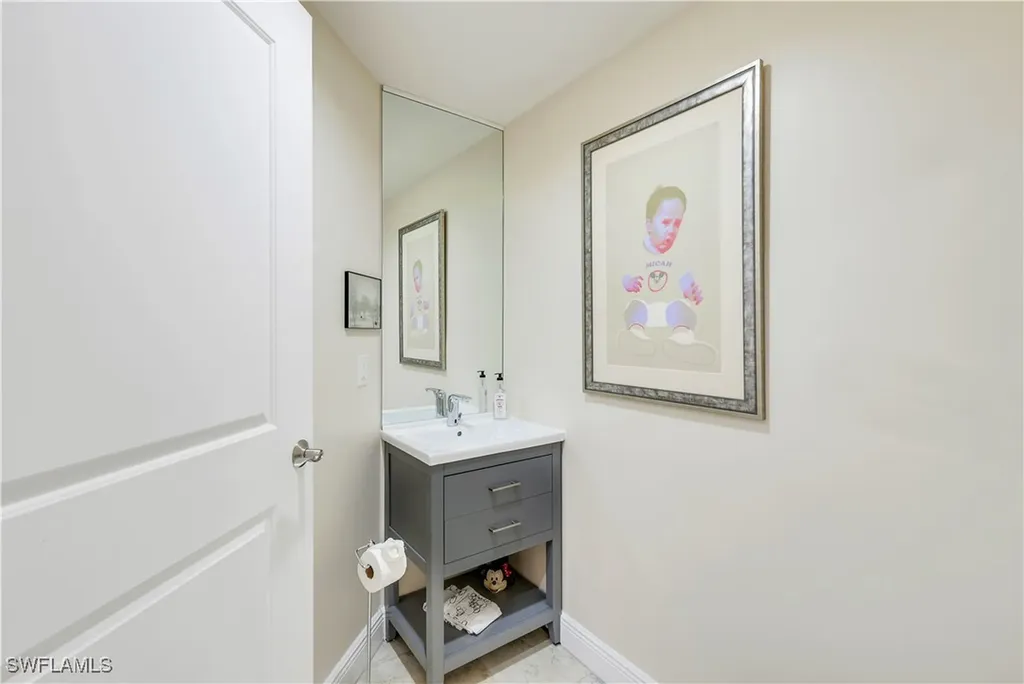 6061 Silver King Boulevard Cape Coral FL 33914