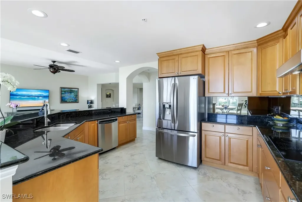 6061 Silver King Boulevard Cape Coral FL 33914